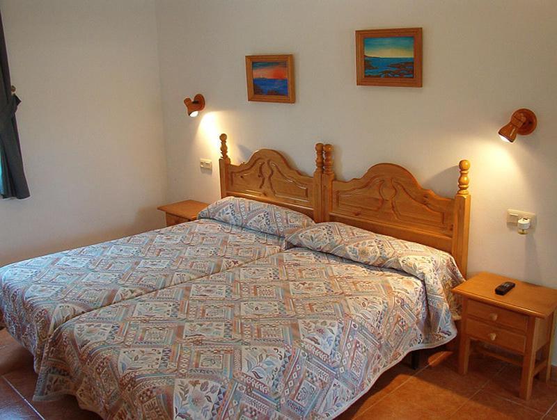 Hostal Las Acacias Los Caños de Meca Habitación foto